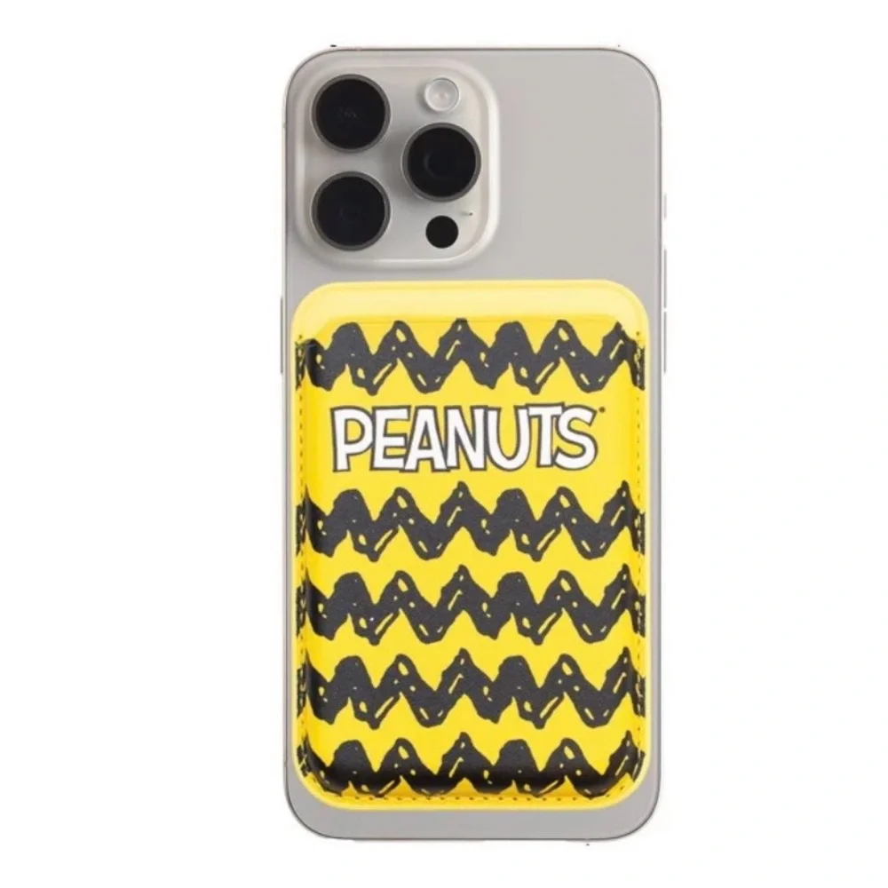 Peanuts Yellow and Black MagSafe Wallet